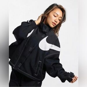 NIKE Women’s Sportswear Swoosh Repel Woven Oversized Jacket Size XL
